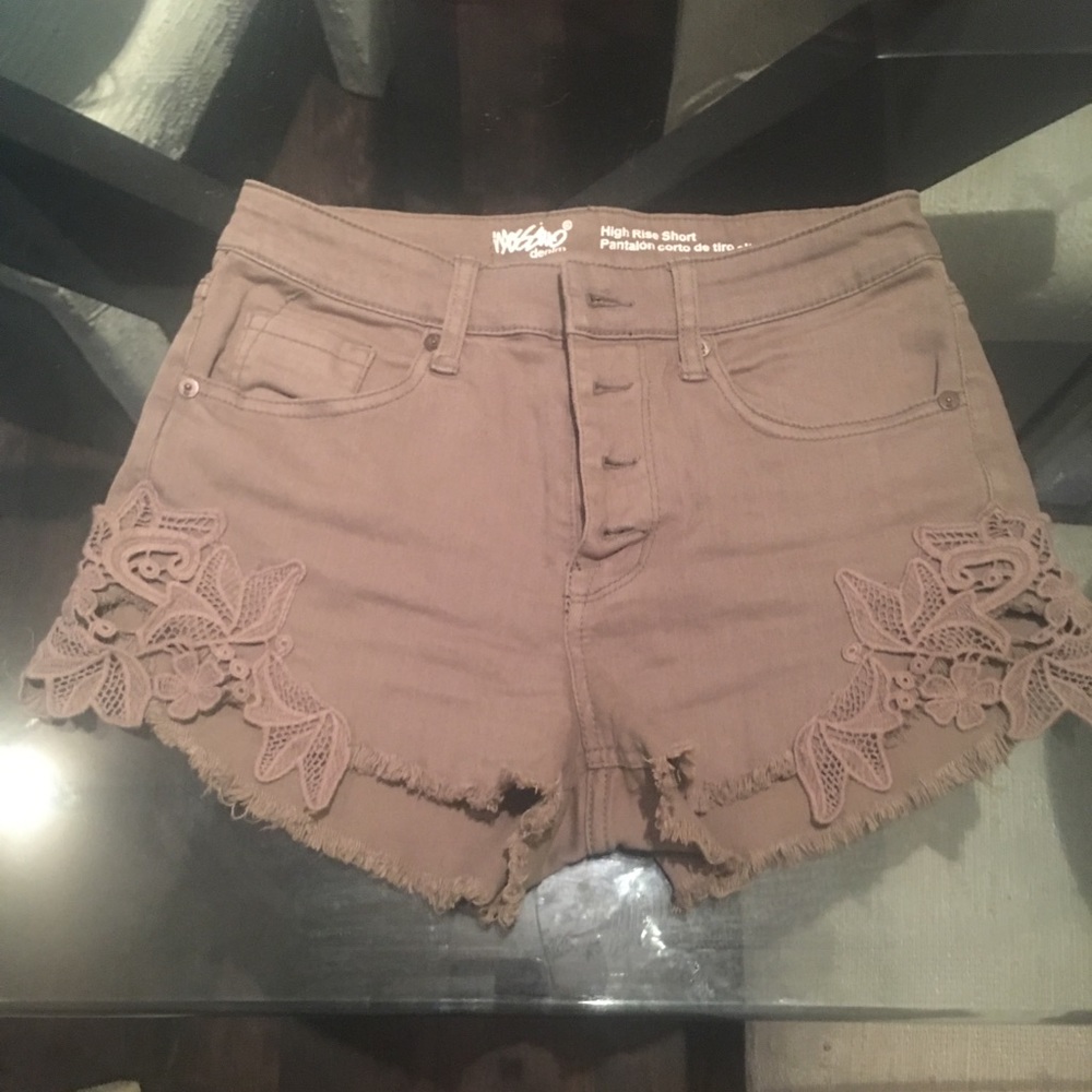 High waisted Green lace shorts